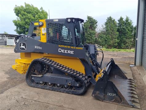 DEERE Skid Steers For Sale in DALLAS, TEXAS